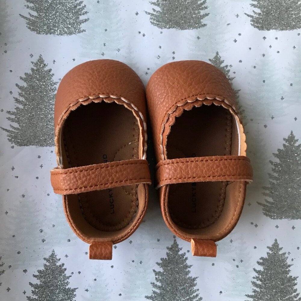 LUCKY BRAND Cogan Crib Shoes Cogan Style : LB -AVA- MAR  Size : 2 (3-6M)